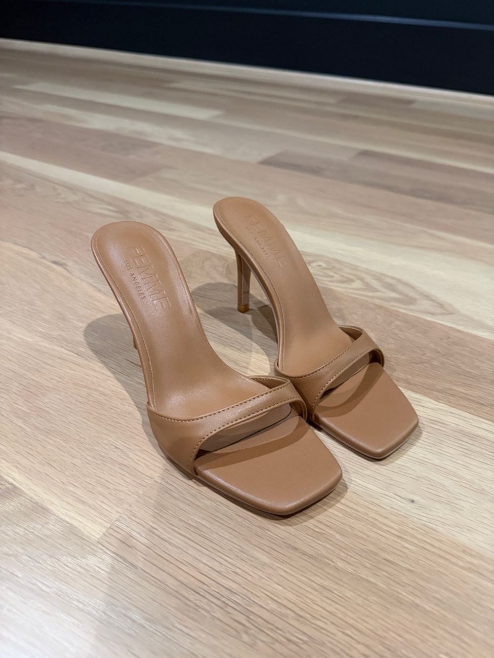 Femme LA RUE slipper Tan Slide Heel Sandals